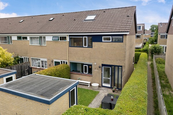 Onder bod: P J Oudplein 22, 8802RK Franeker